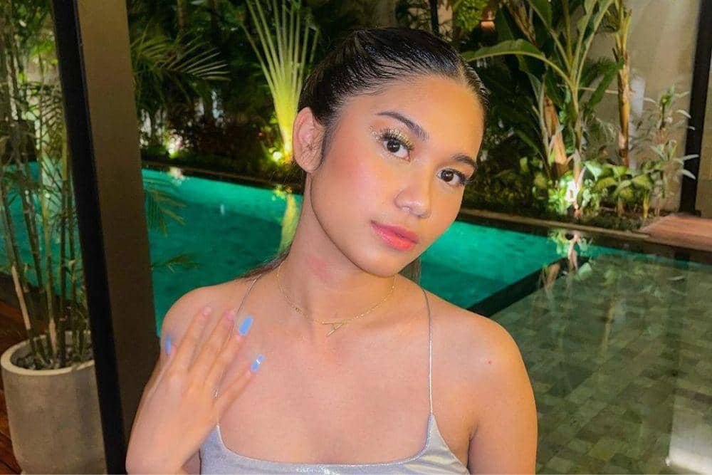 instagram.com/azizahsalsha_