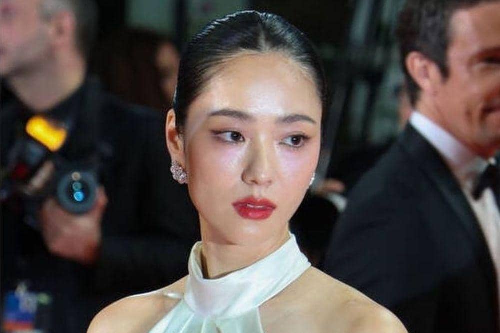 instagram.com/jeon.yeobeen