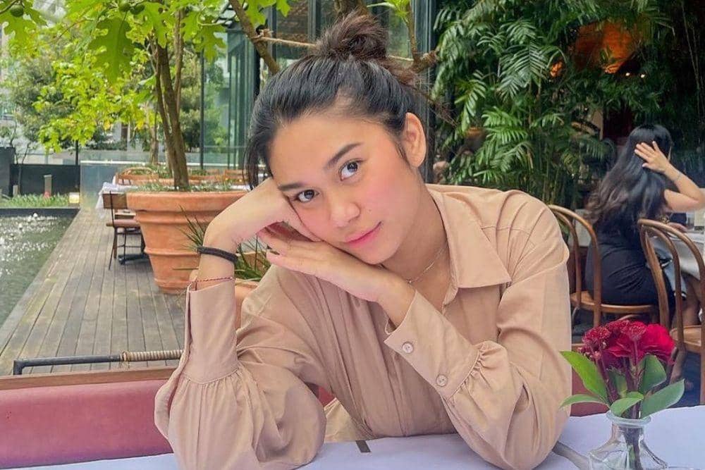 instagram.com/azizahsalsha_