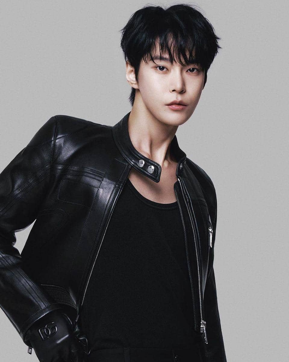 instagram.com/harpersbazaarsg