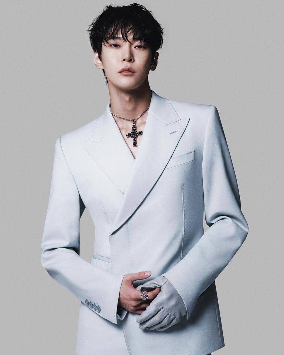 instagram.com/harpersbazaarsg