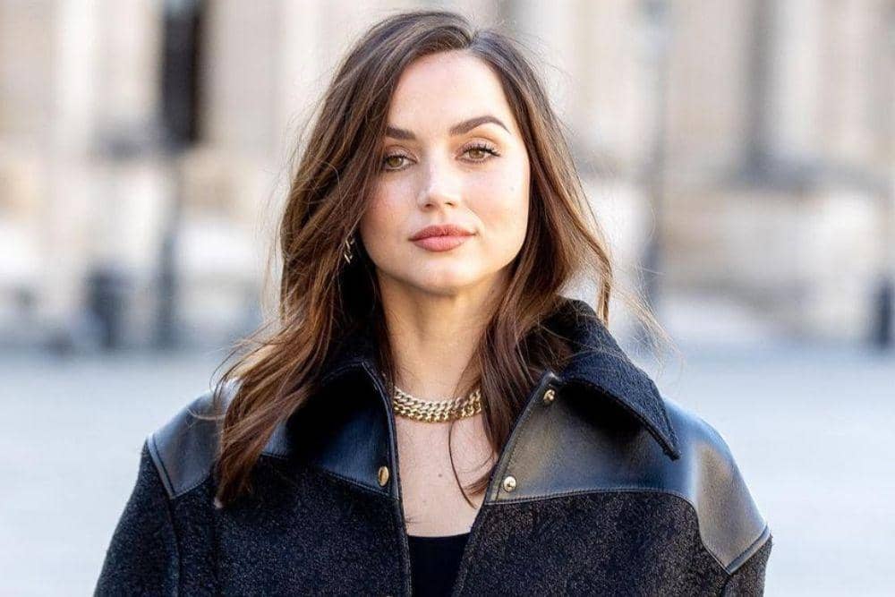 instagram.com/ana_d_armas