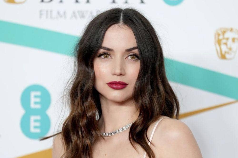 instagram.com/ana_d_armas