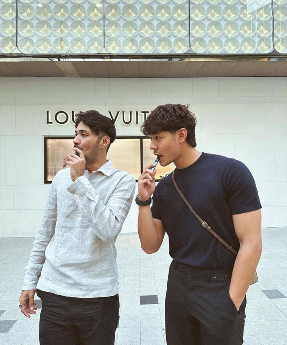 instagram.com/meerqeen