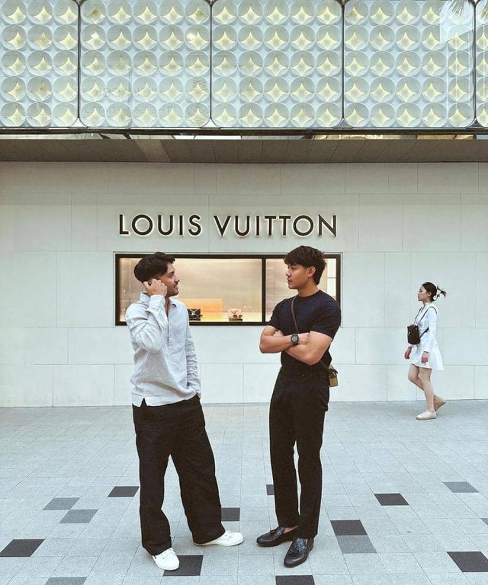 instagram.com/meerqeen