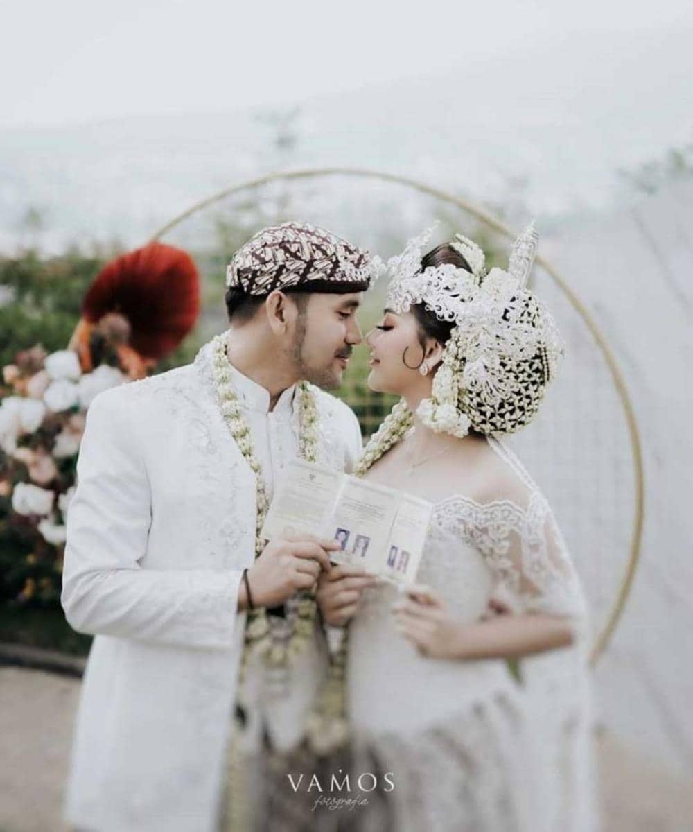 instagram.com/jenitajanet