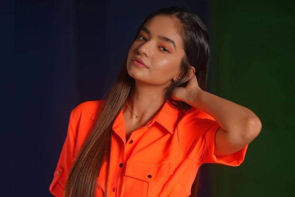 instagram.com/anushkasen0408