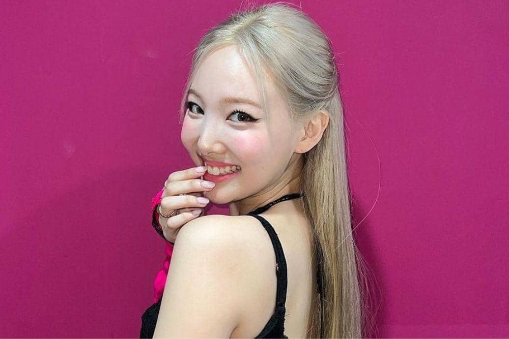 instagram.com/nayeonyny