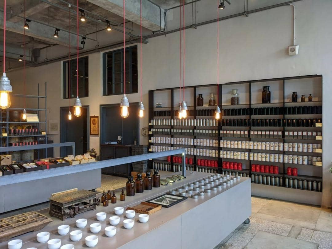 unsplash.com/@angelalo