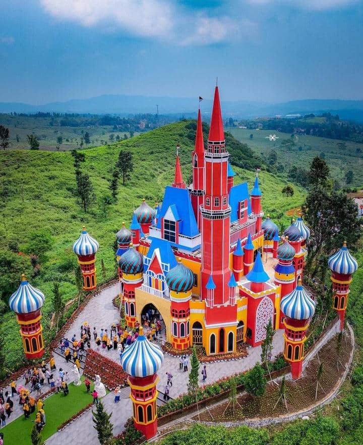 Instagram.com / alivikry