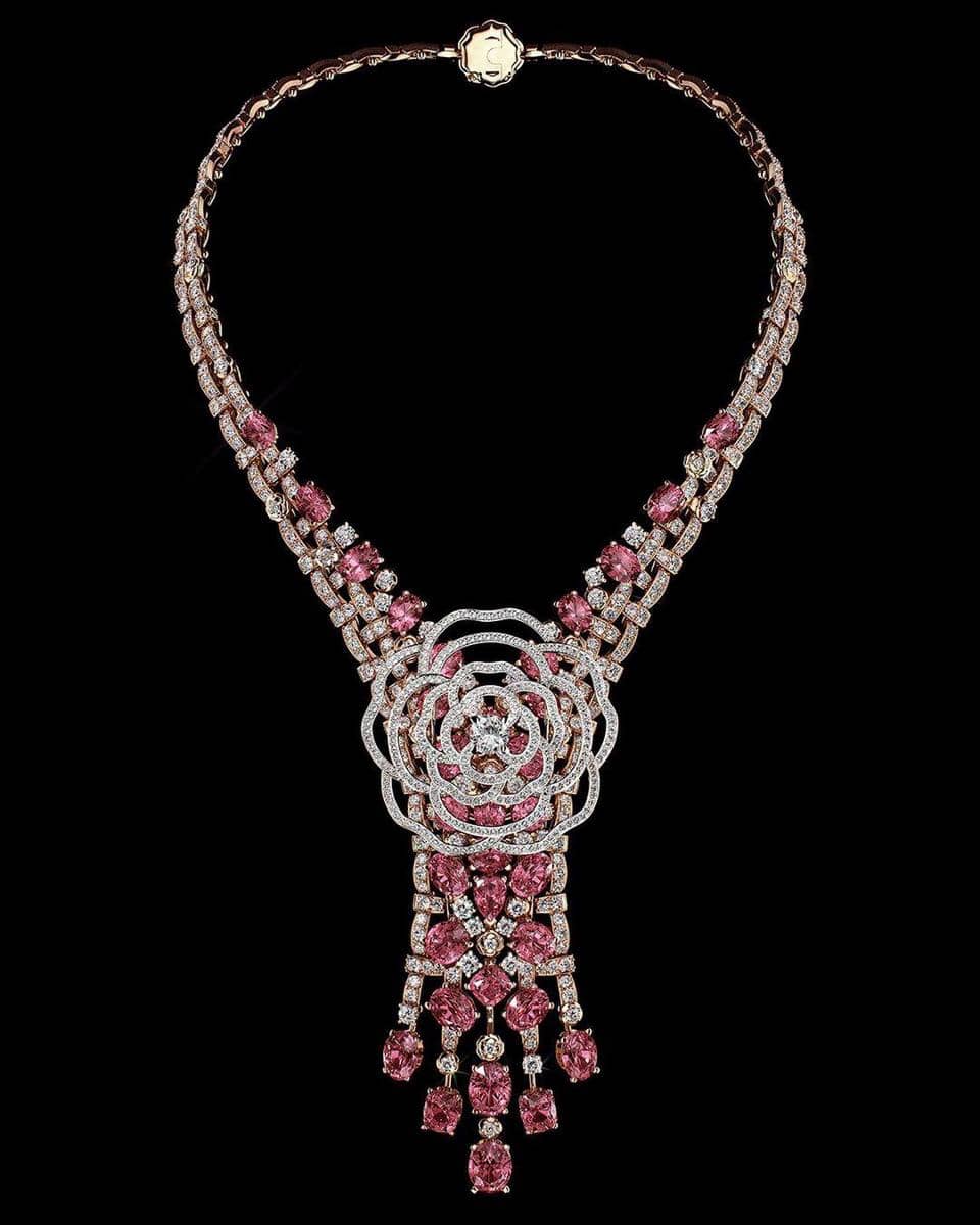 instagram.com/chanelofficial