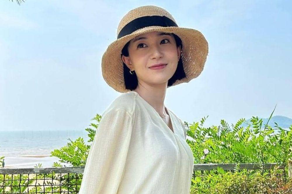 instagram.com/jinibeak