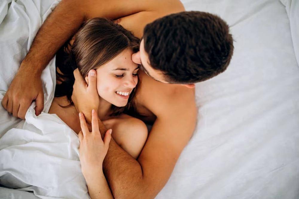 Teknik Foreplay yang Menyenangkan untuk Setiap Zodiak