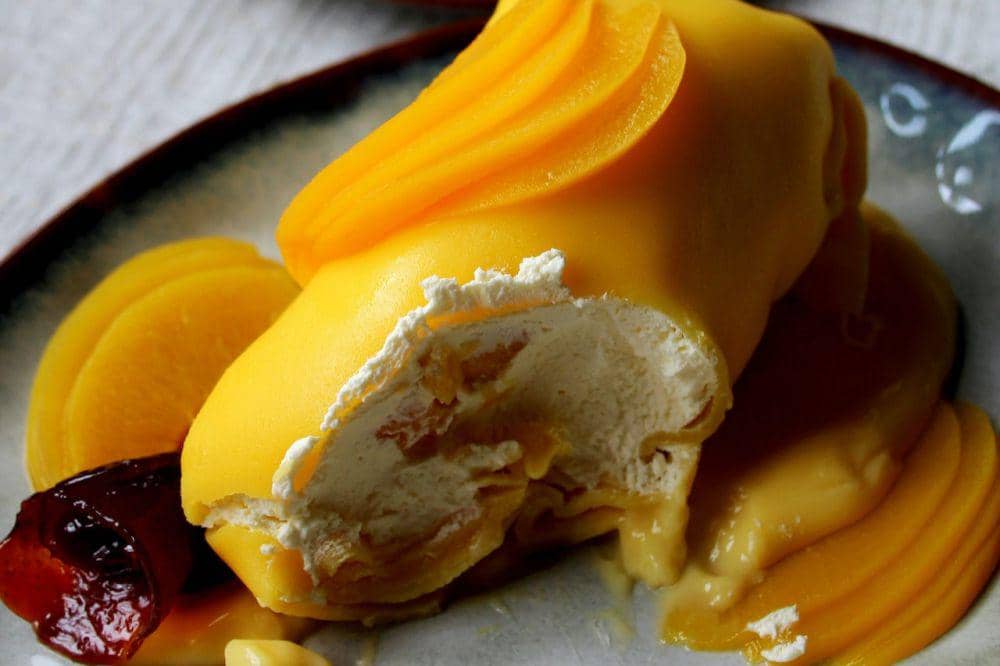 Mango pancake