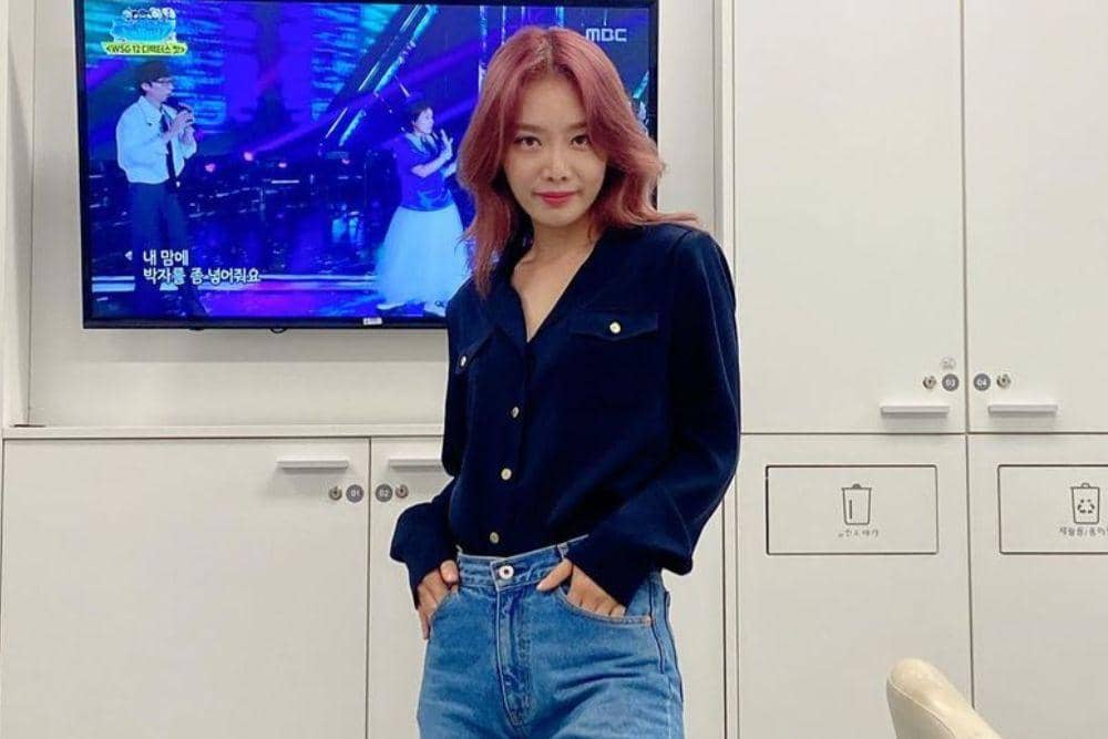 instagram.com/hereare0318