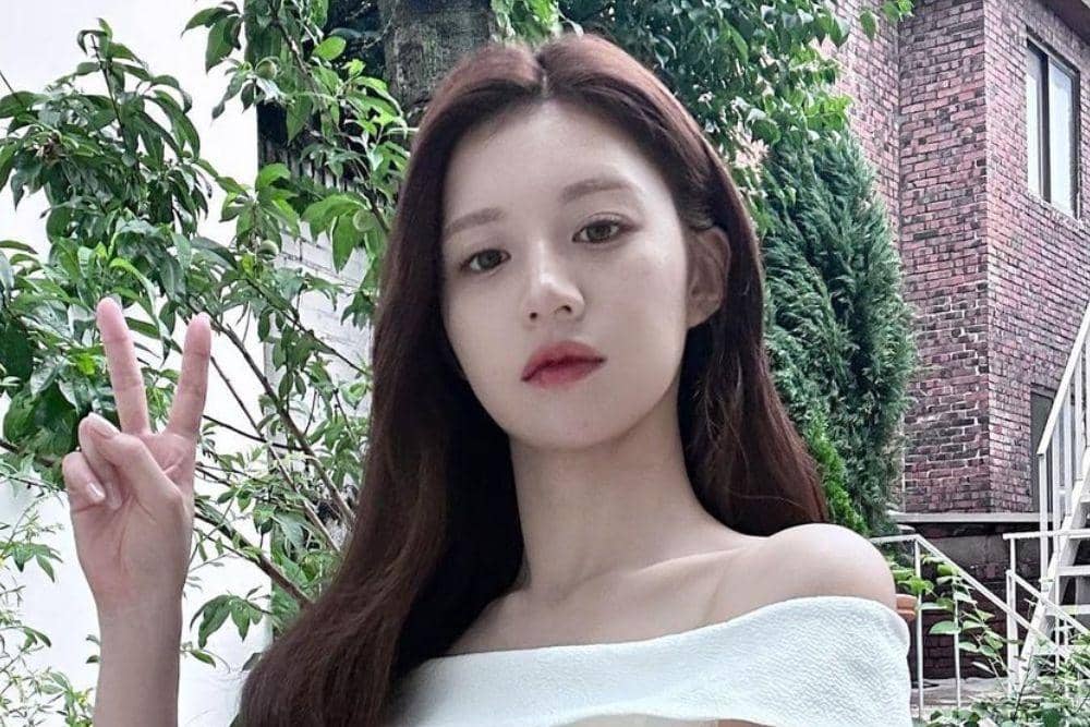 instagram.com/goyounjung