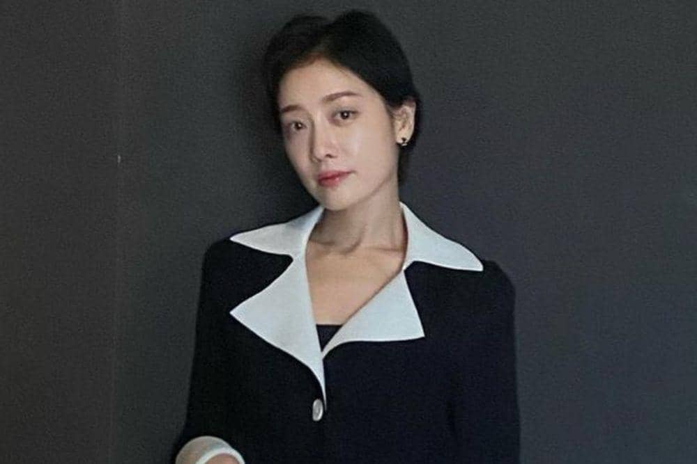 instagram.com/hereare0318