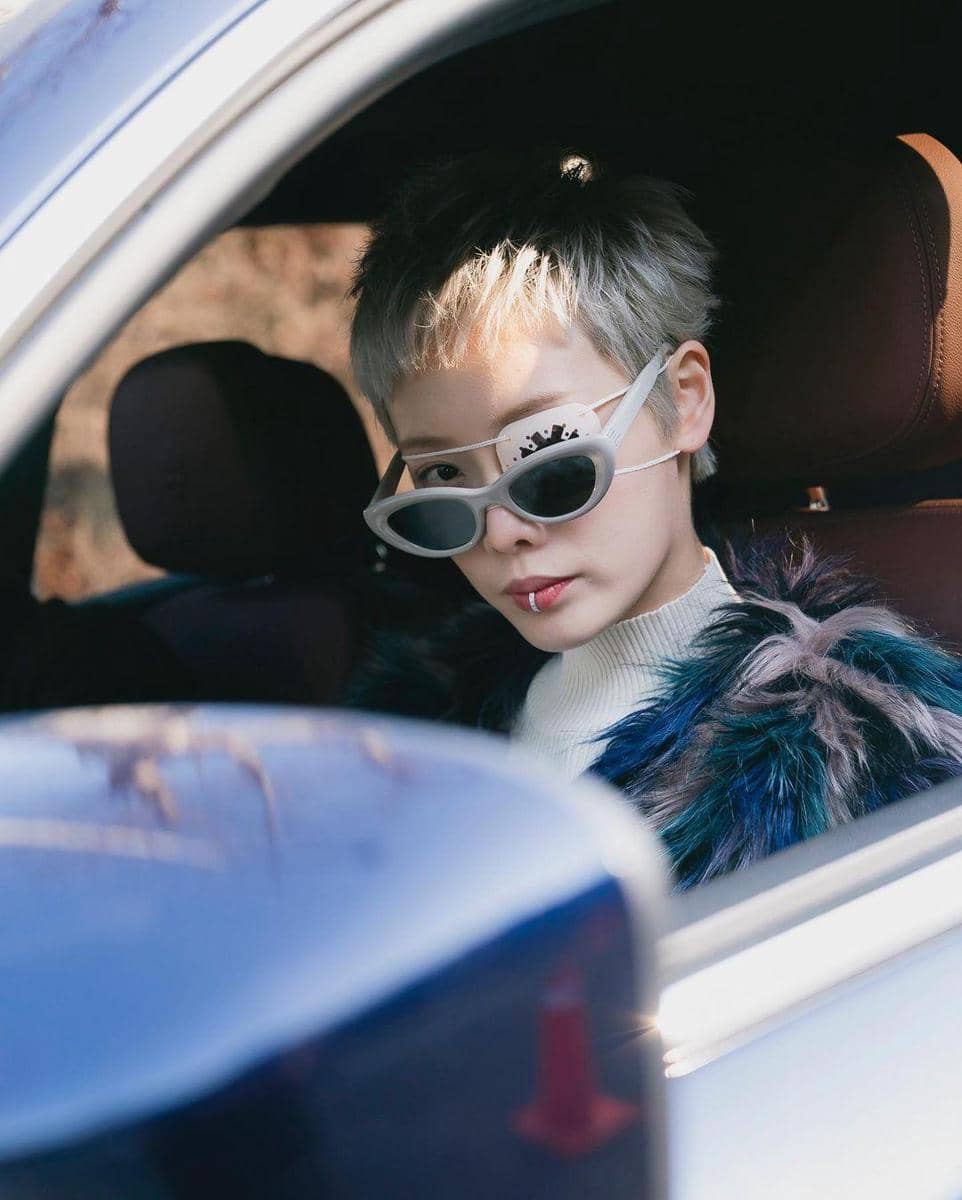 instagram.com/hereare0318