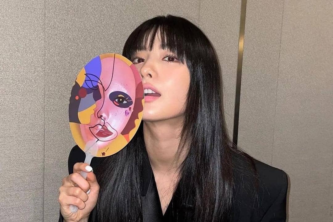 instagram.com/jin_a_nana