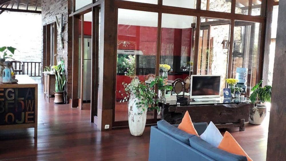 instagram.com/villamulyono