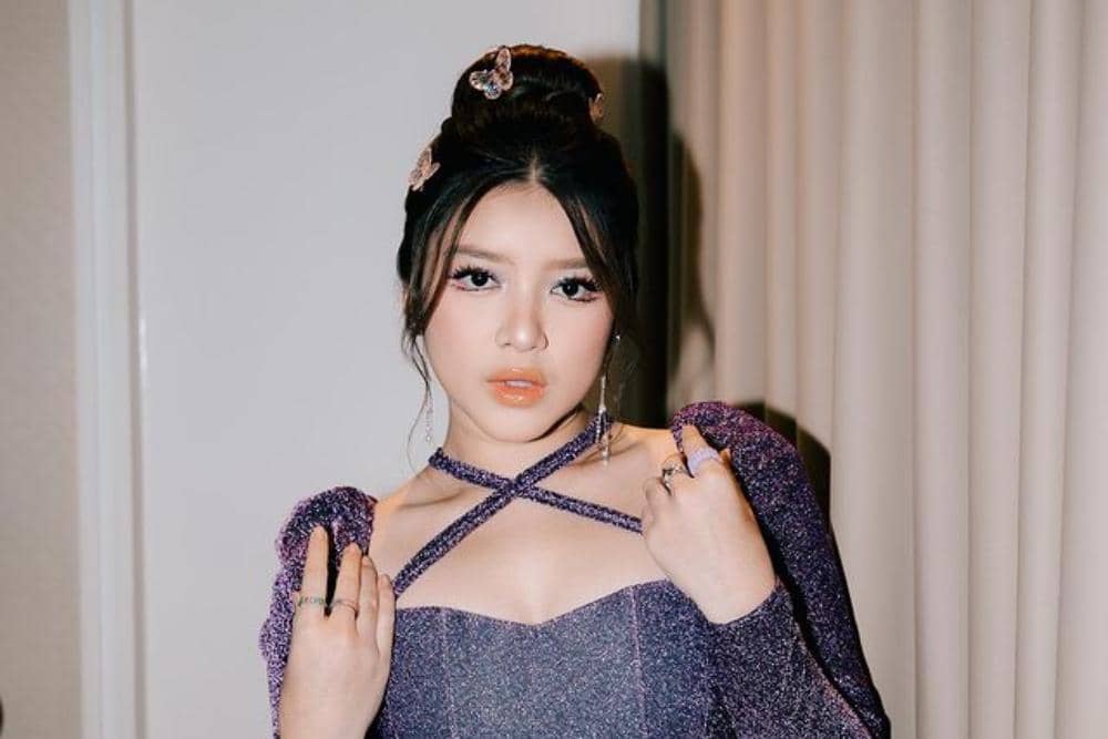 instagram.com/tiaraandini