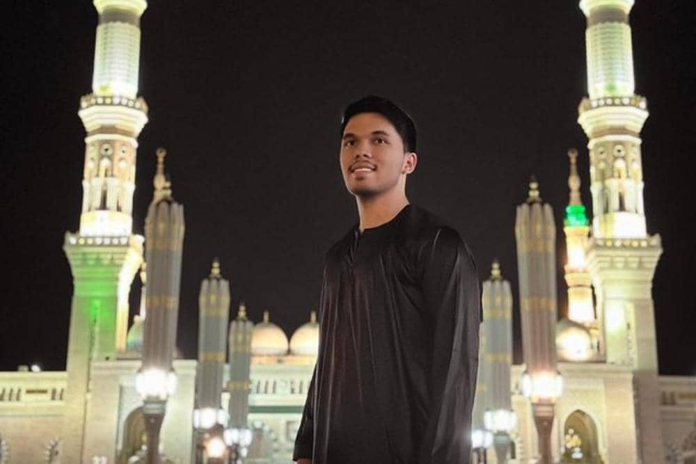 instagram.com/thariqhalilintar