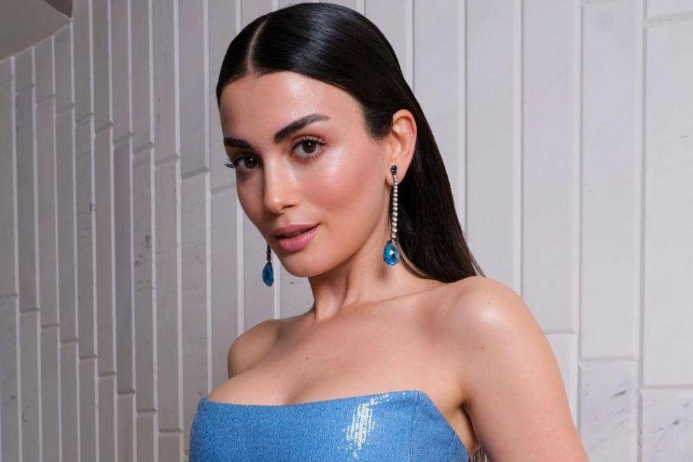 instagram.com/ozgeyagizz