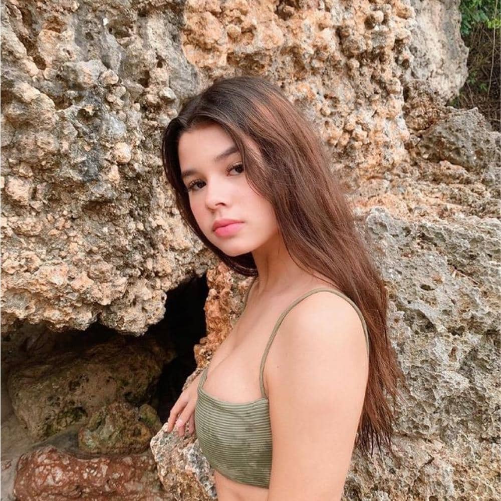 instagram.com/mariatheodoree