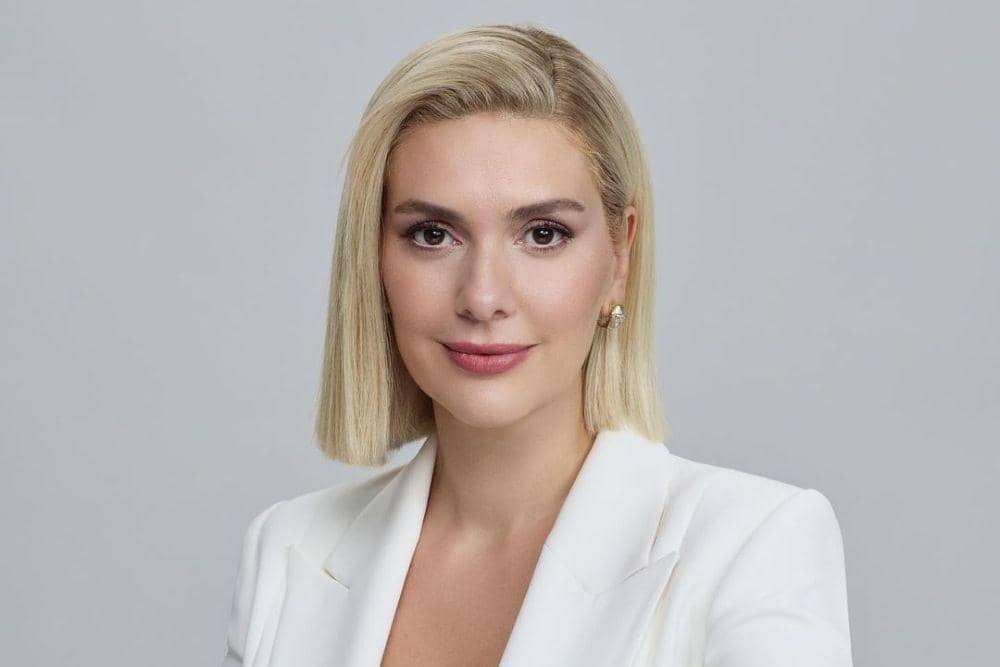 instagram.com/berguzarkorel