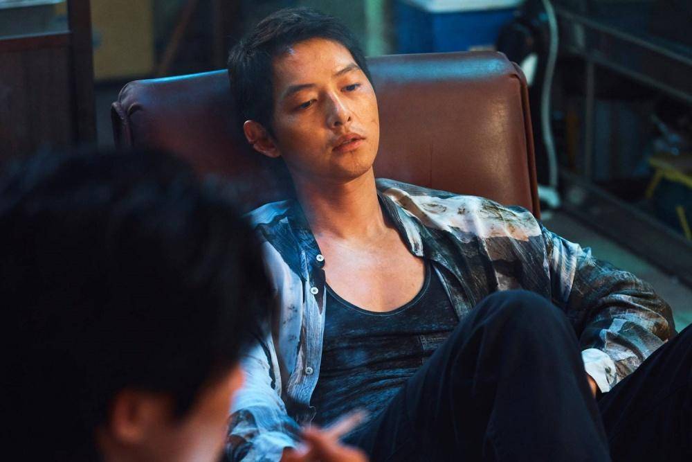 5 Fakta Film Korea 'Hopeless', Song Joong Ki Tak Terima Bayaran