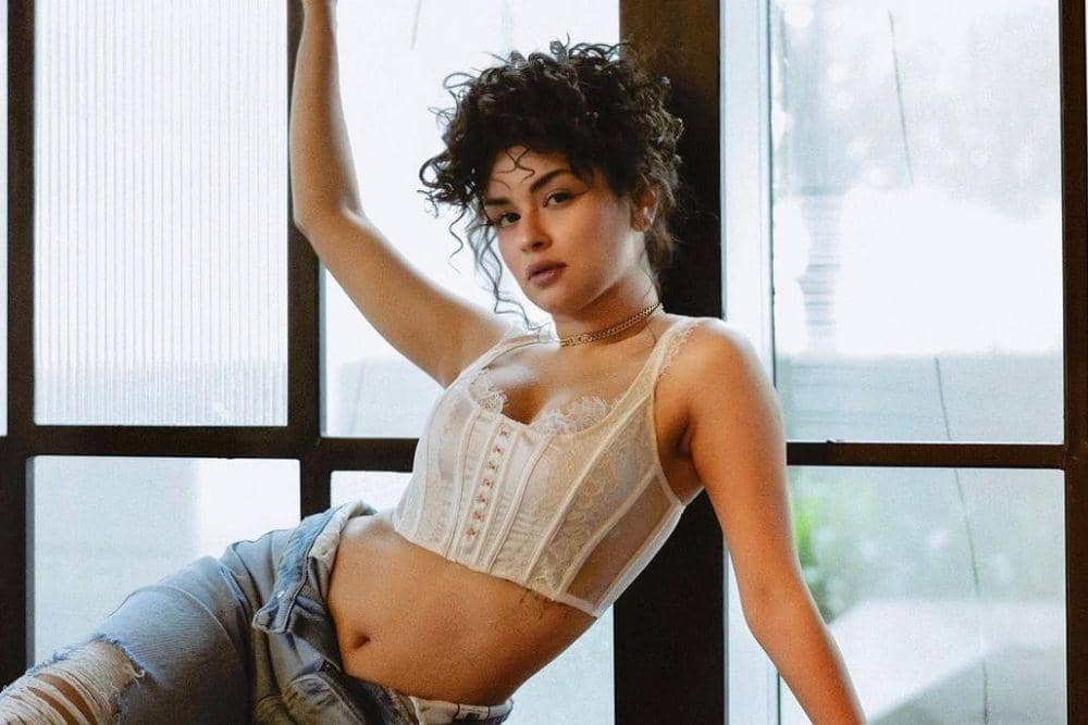 instagram.com/avneetkaur_13