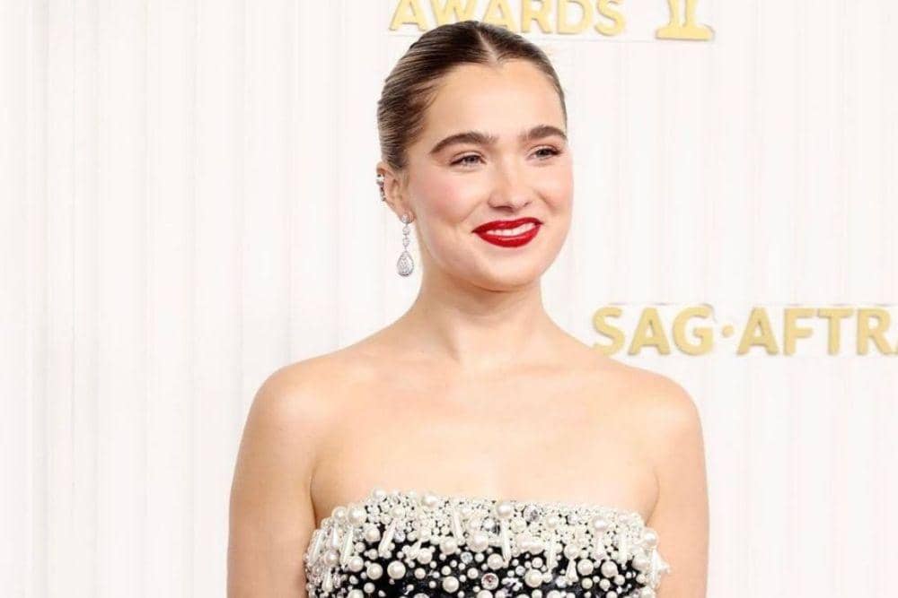 instagram.com/haleyluhoo