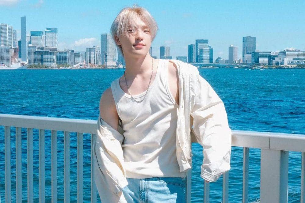 instagram.com/feat.dino