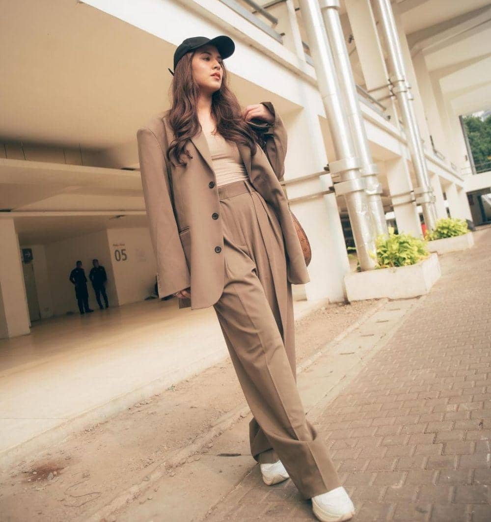 instagram.com/raisa6690