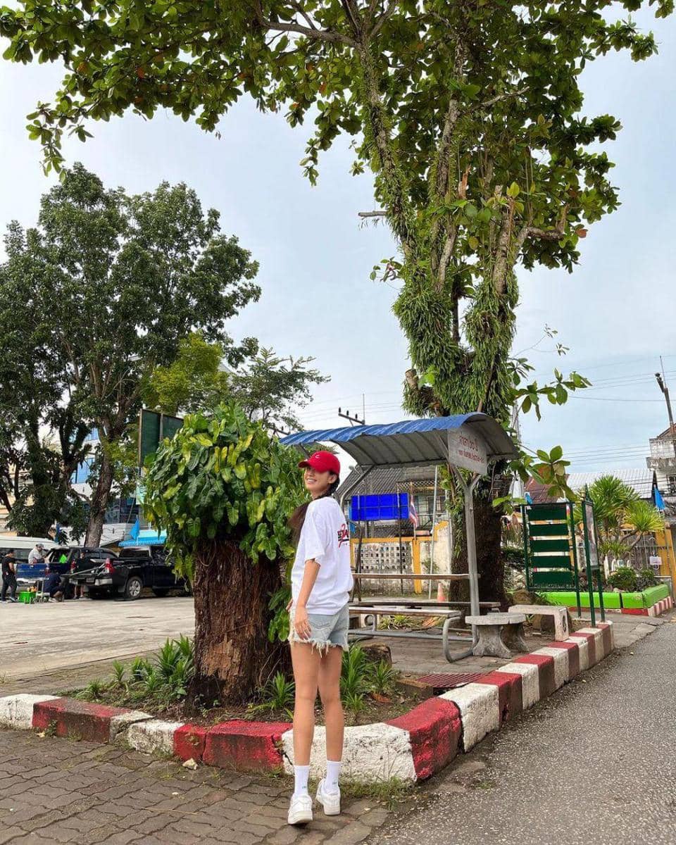 instagram.com/hanhyojoo222