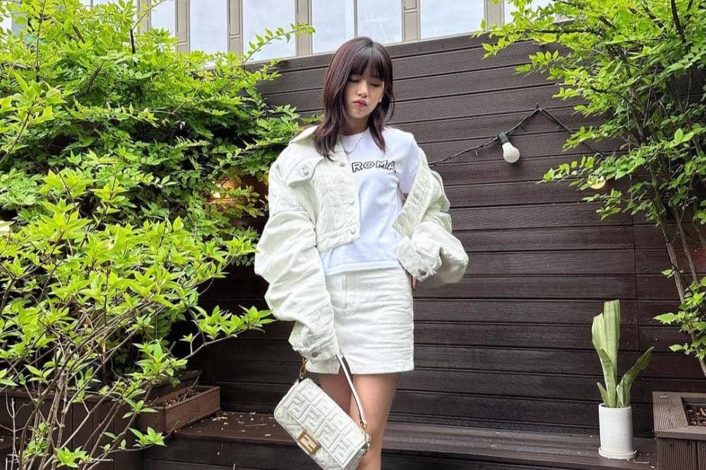 instagram.com/_yujin_an