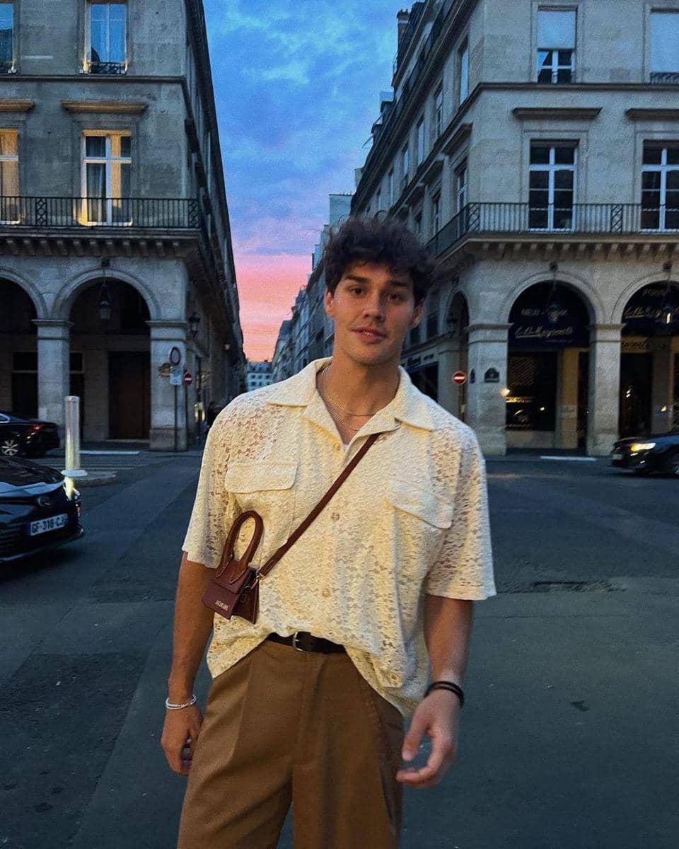 instagram.com/noahbeck