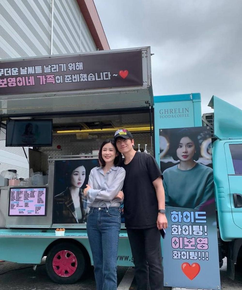 instagram.com/lee.b0.young