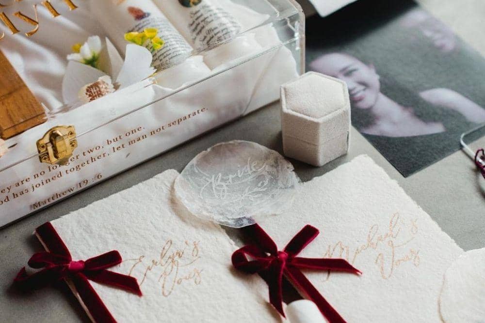 instagram.com/centurycard