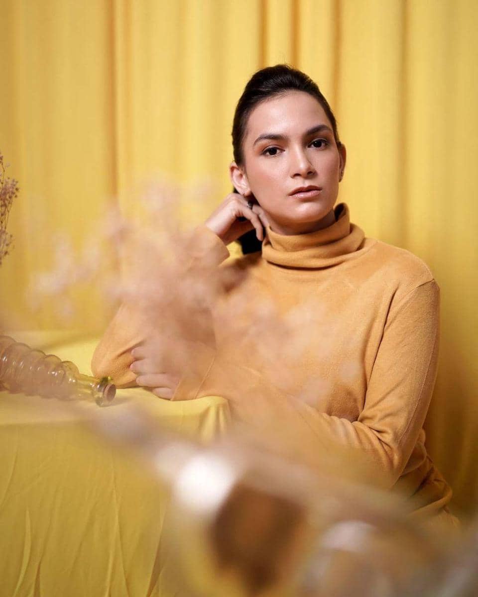 instagram.com/kia.poetri