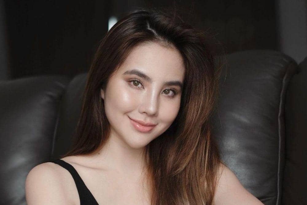 instagram.com/agatha_chelsea