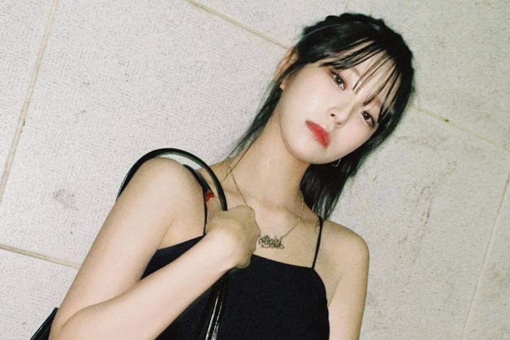 instagram.com/jiheonnibaek