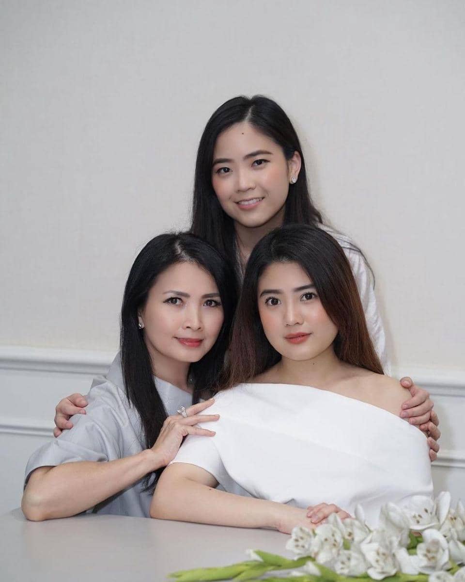 instagram.com/jessicatanoe