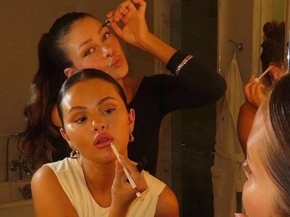 instagram.com/nicolaannepeltzbeckham