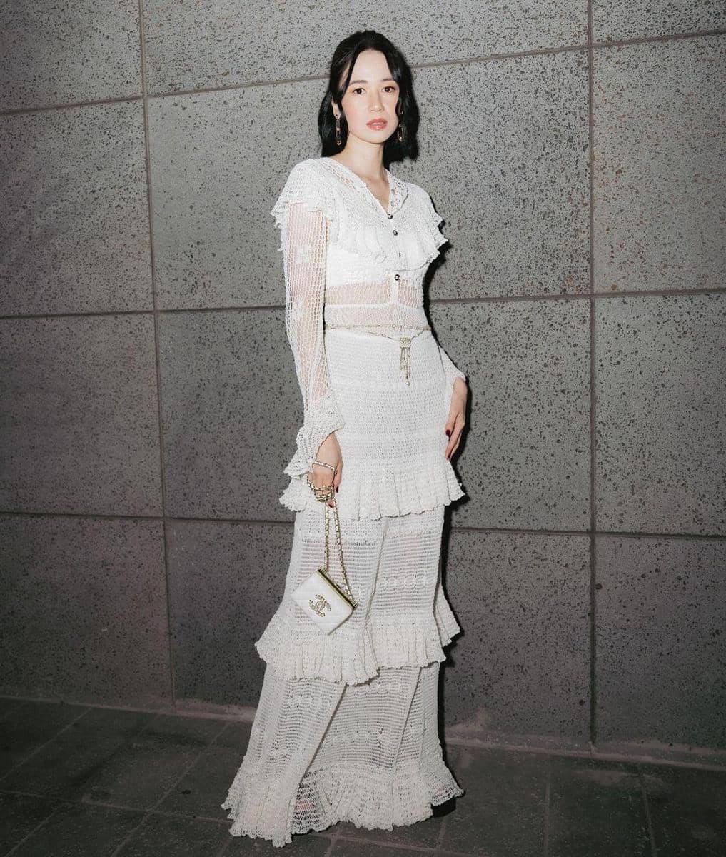 instagram.com/laurabas