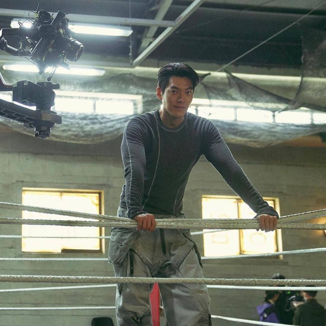 instagram.com/____kimwoobin