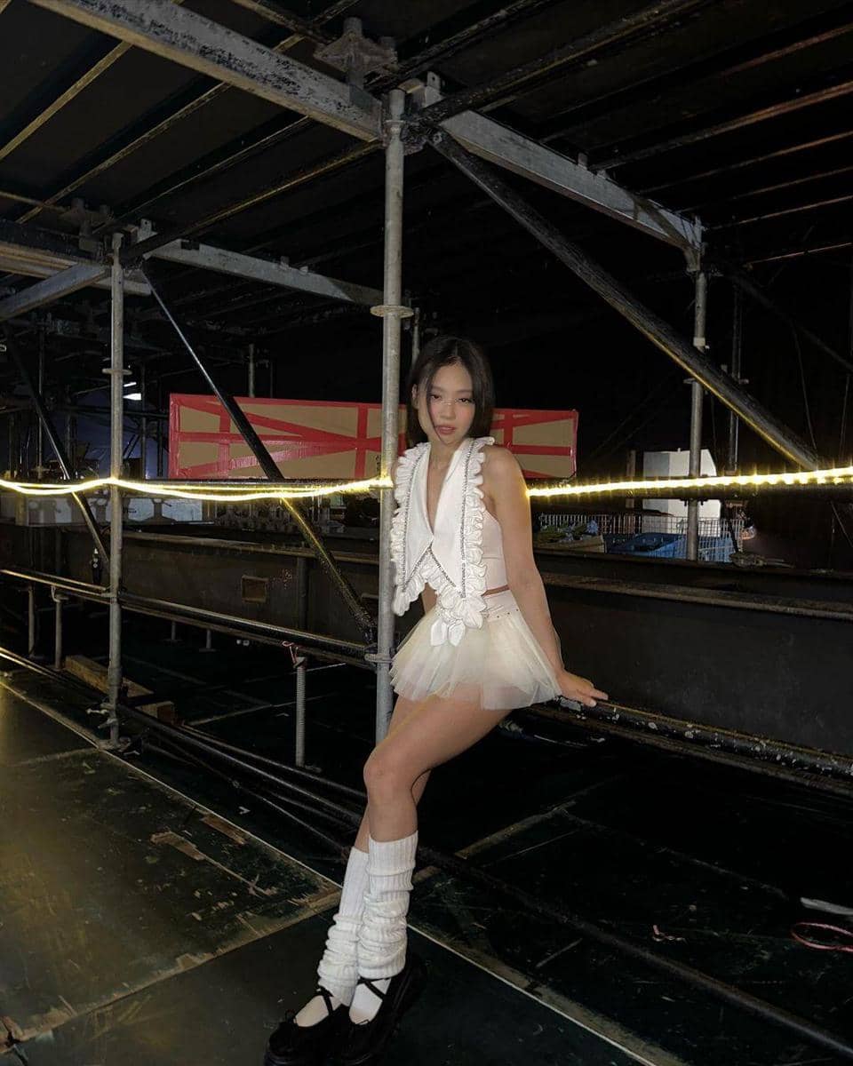 instagram.com/jennierubyjane