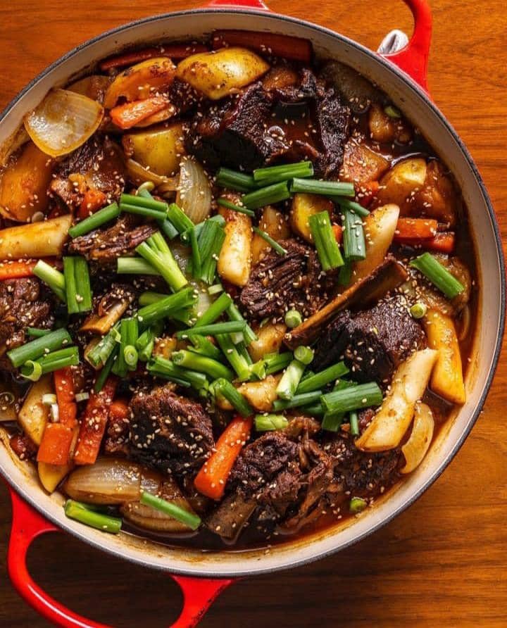 Instagram.com / momolongplay