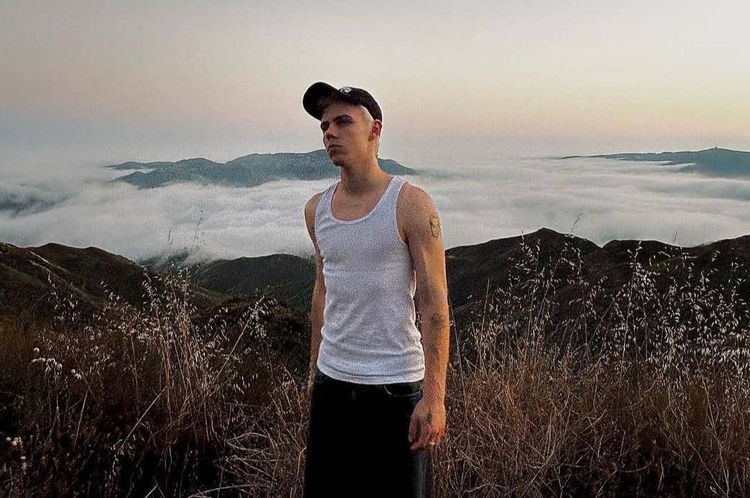 instagram.com/thekidlaroi