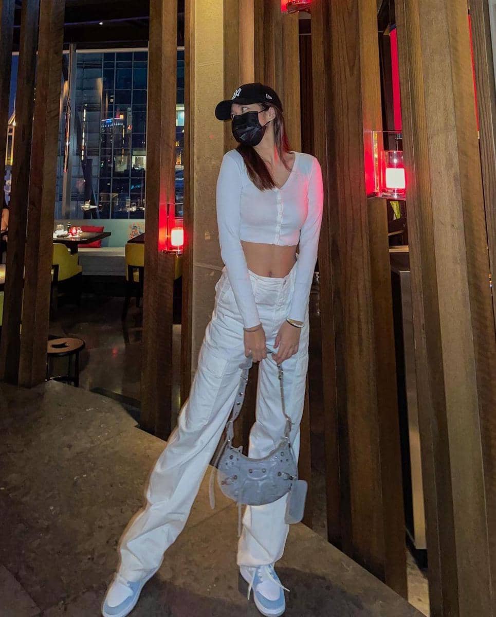 instagram.com/azizahsalsha_